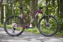 MTB Superior XP 909 Lila/silver 11 MTB Superior XP 909 Lila/silver -Trek Myyntikauppa 16261 xp 909 gloss violet hologram chrome 1 1200
