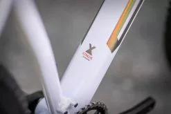 MTB Superior XP 909 Vit/svart -Trek Myyntikauppa 17019 xp 909 gloss white hologram black red 5 1200