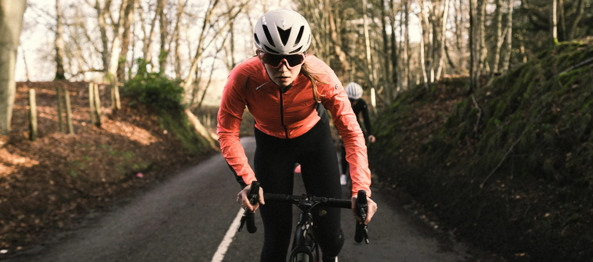 Edessä -Trek Myyntikauppa 355