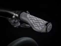 Hybridcykel Trek Dual Sport 3 Matt Svart -Trek Myyntikauppa dualsport3 22 35104 a alt2